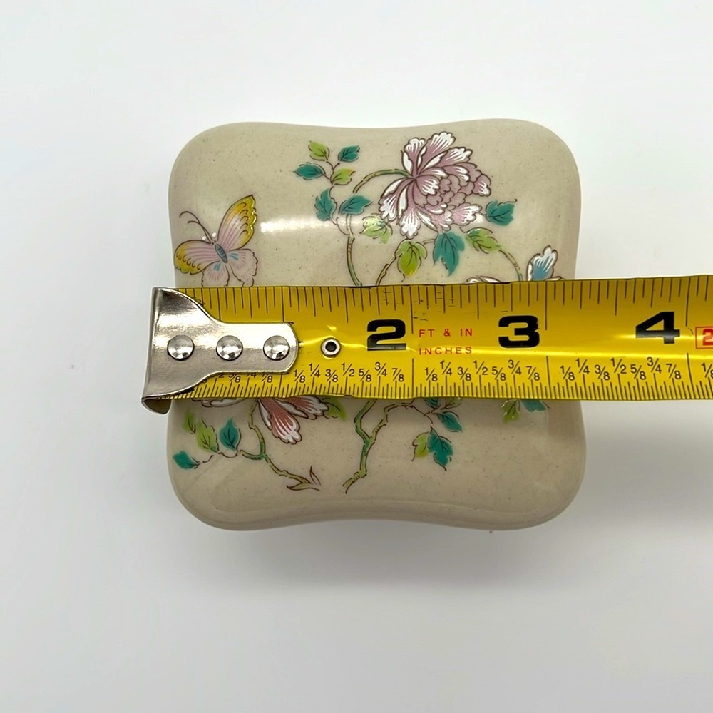 Vintage Takahashi Porcelain Jewelry or Trinket Box- Flower & Butterfly - Picture 12 of 12